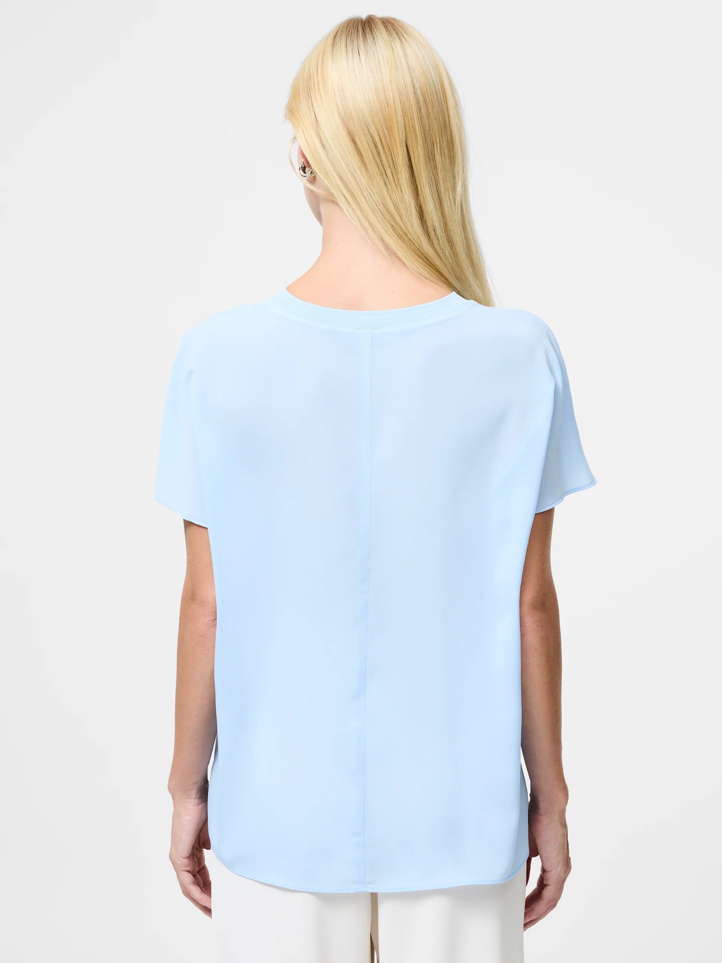 Crepe Light Crew Neck Top