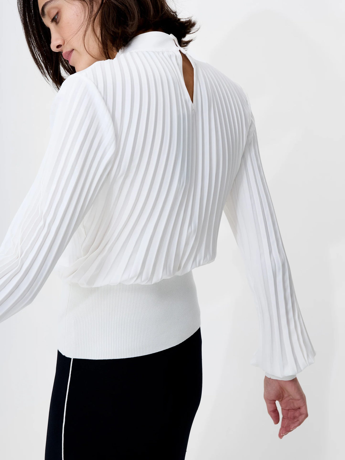 Levy Balloon Sleeve Pleated Top